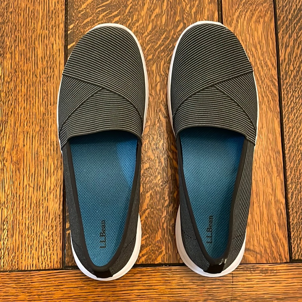L.L BEAN WOMEN’S BLACK WHITE LIGHTWEIGHT BACK COVE SLIP-ONS-SIZE 9 (NEW!)